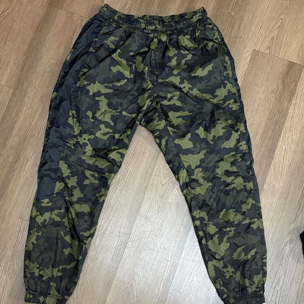 Nike Men's Camouflage Jogger Pants